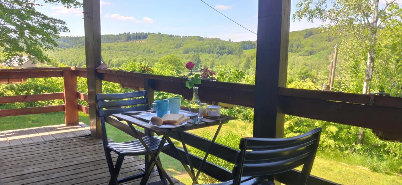 Chalet Deux Chambres Au Calme Saint-Brisson Екстериор снимка
