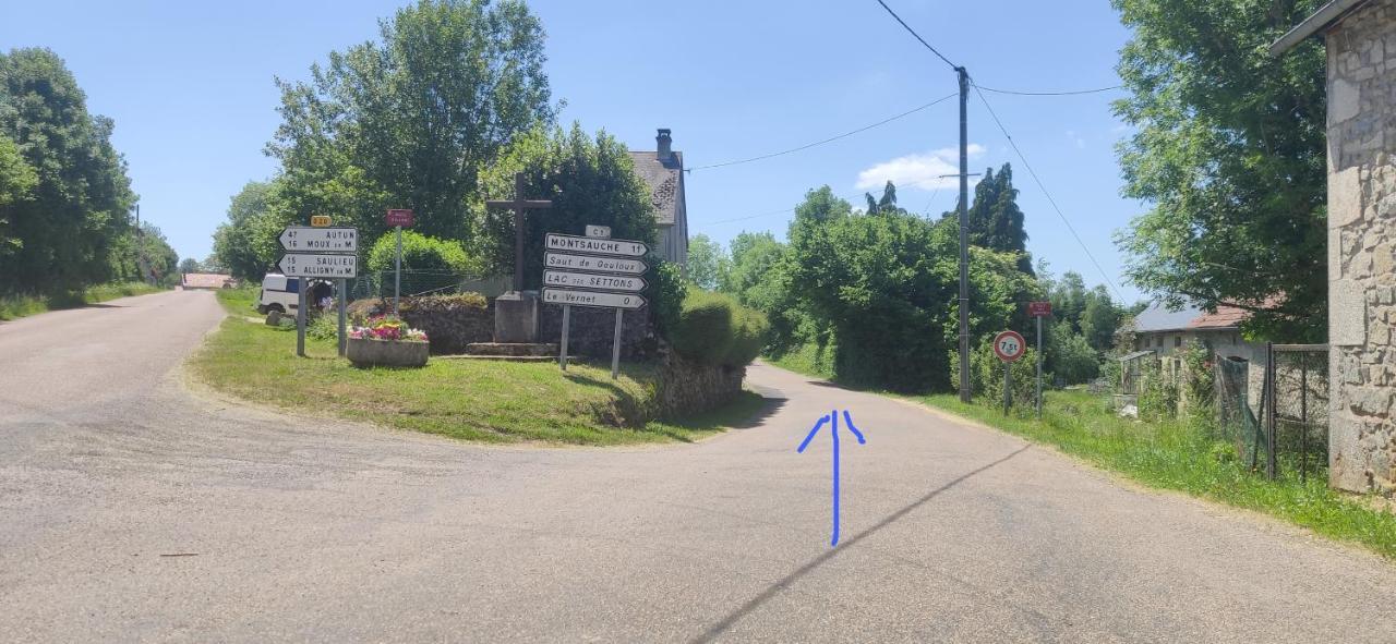 Chalet Deux Chambres Au Calme Saint-Brisson Екстериор снимка