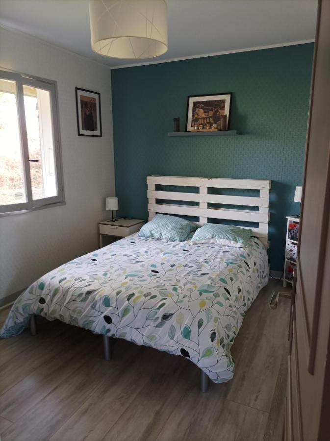 Chalet Deux Chambres Au Calme Saint-Brisson Екстериор снимка