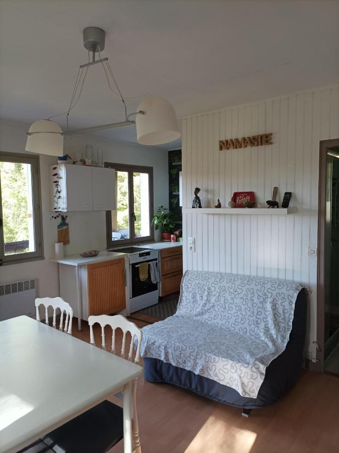 Chalet Deux Chambres Au Calme Saint-Brisson Екстериор снимка